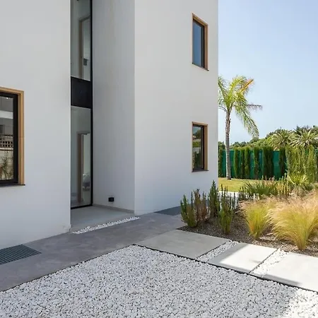 Casa Innes: Entire 5 Bed Modern Villa. Pool. Valle Romano Villa *