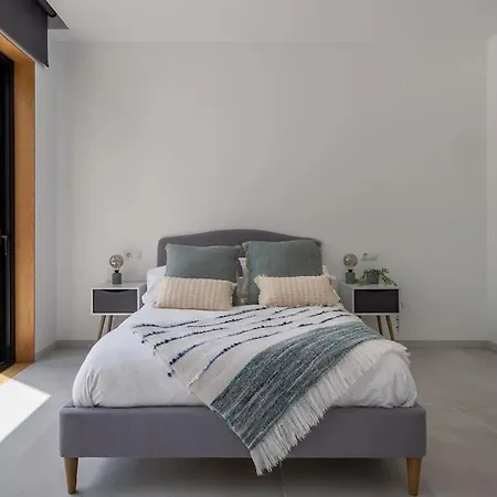 Casa Innes: Entire 5 Bed Modern Villa. Pool. Valle Romano * Estepona